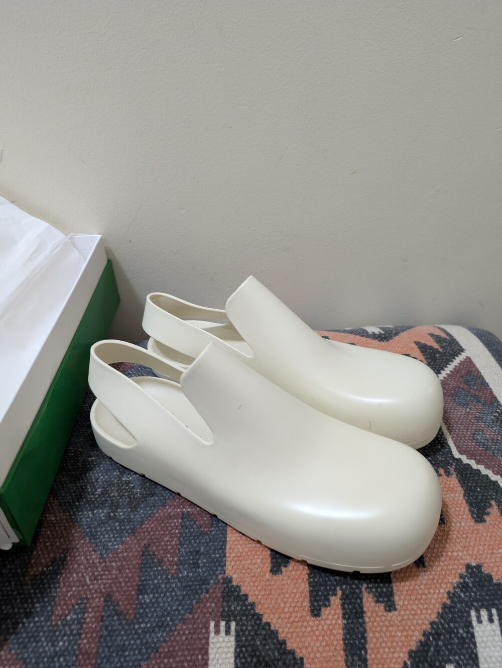 Bottega Veneta Puddle Sea salt White Slip-On Slingback Clog Sandals - Size 40